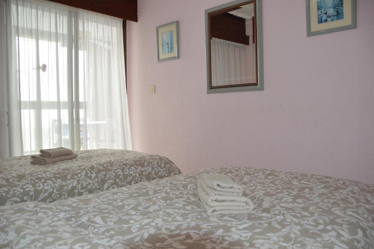 Gemelos2 Loysan Apt. With Pool Benidorm Kültér fotó